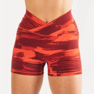 Alphalete Surface Power Short NWT